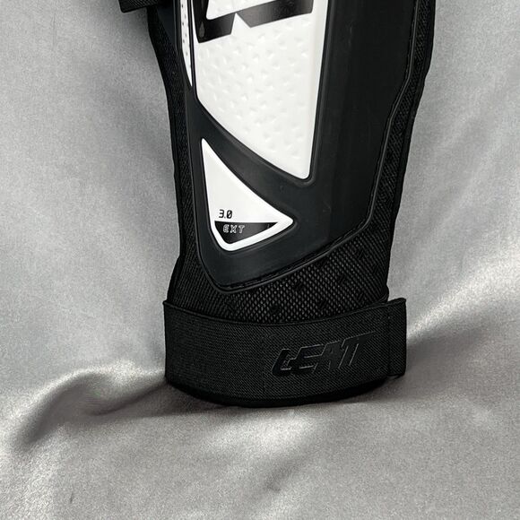 Leatt 3.0 Ext Knee & Shin Guards -‎ XXL Motocross Dirt Bike Offroad Pair Worn 1x - Picture 5 of 15